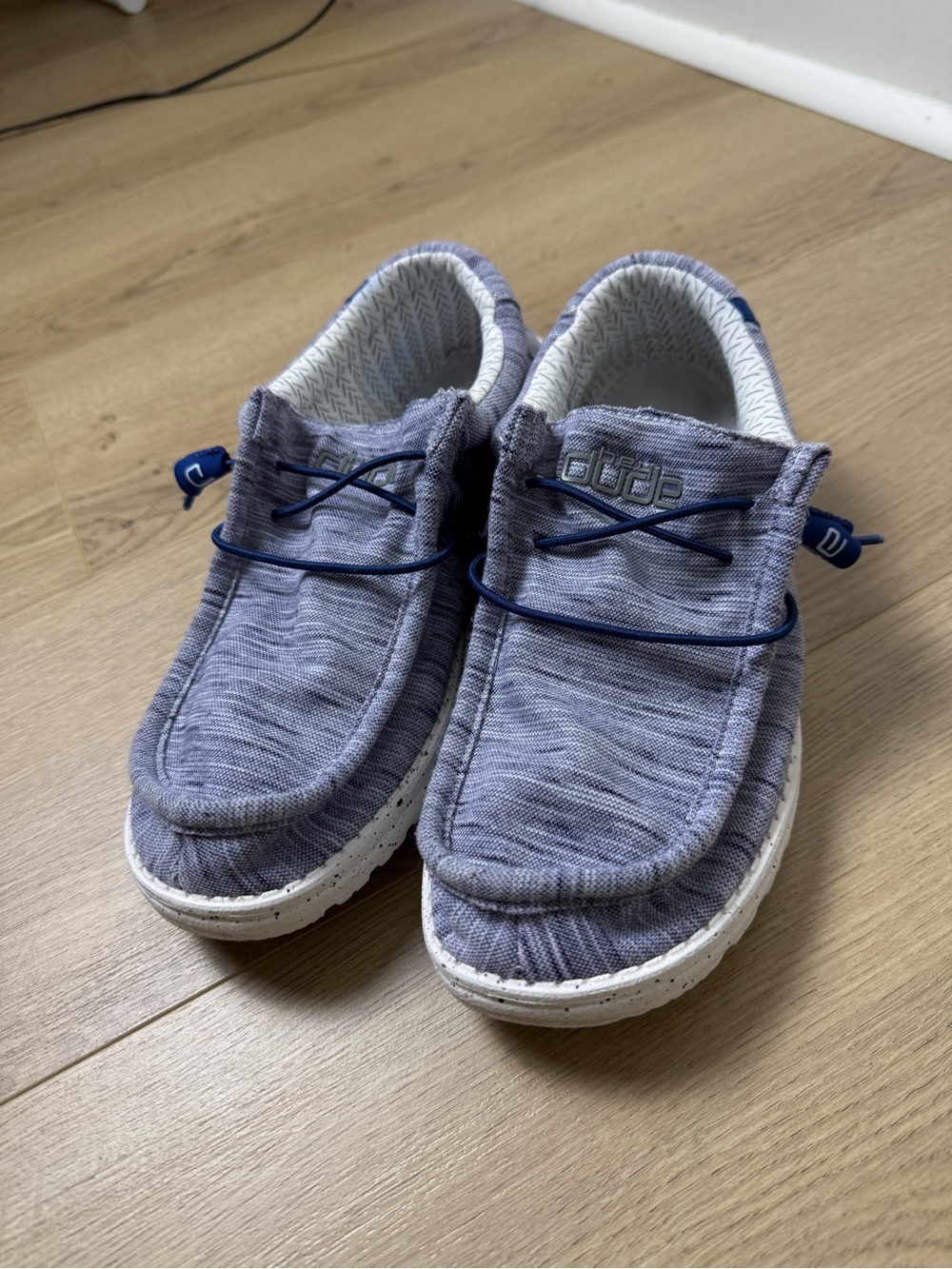 Hey Dude men’s Wally Knit Slip-On Sneakers in Heathered Blue size 9